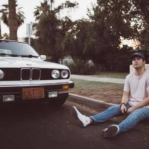 Meet your Posher, Jean